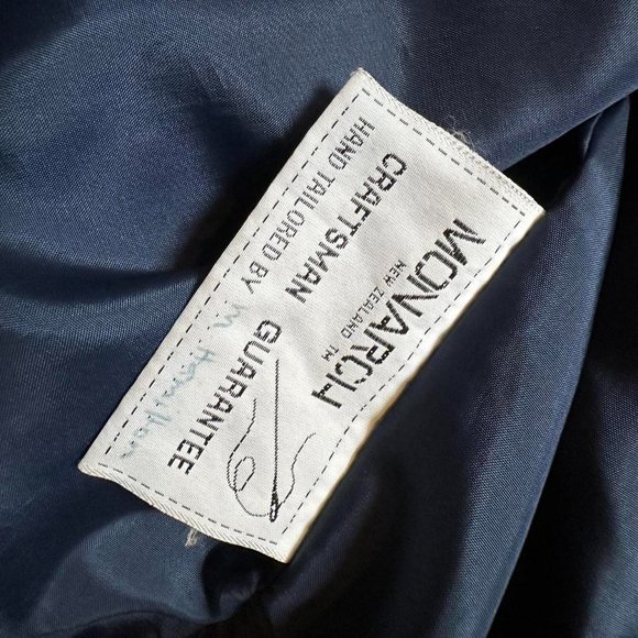 Vintage 80s/90s Monarch New Zealand Tailored Women Dark Blue Real Leather Coat - Picture 8 of 8